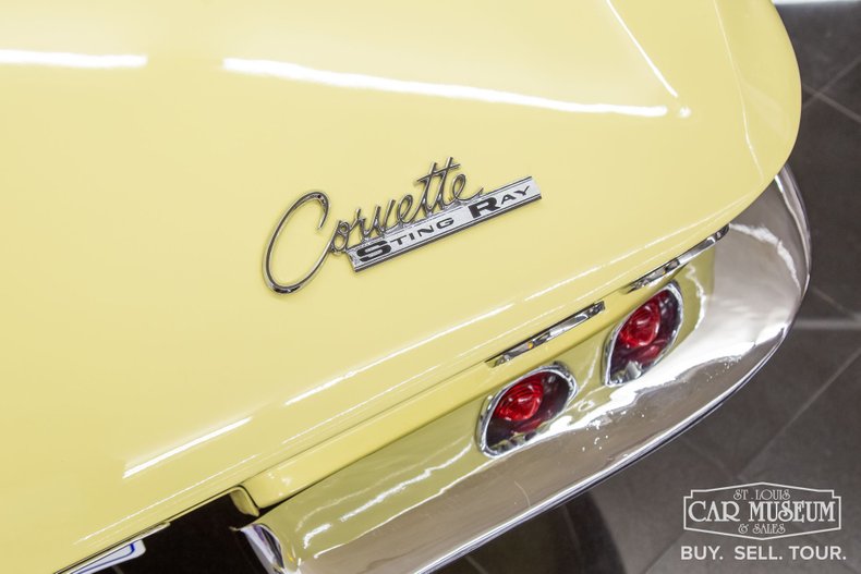 1965 Chevrolet Corvette 61