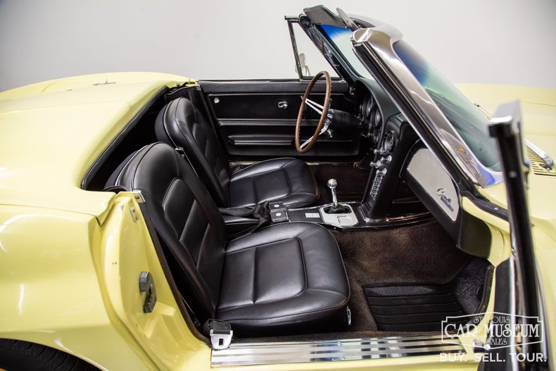 1965 Chevrolet Corvette 57