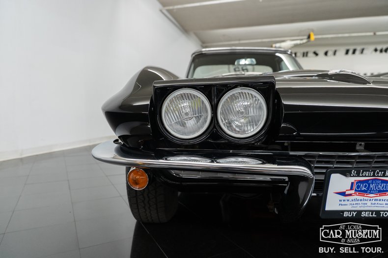 1967 Chevrolet Corvette 33