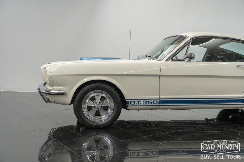 1965 Ford Mustang Fastback 5