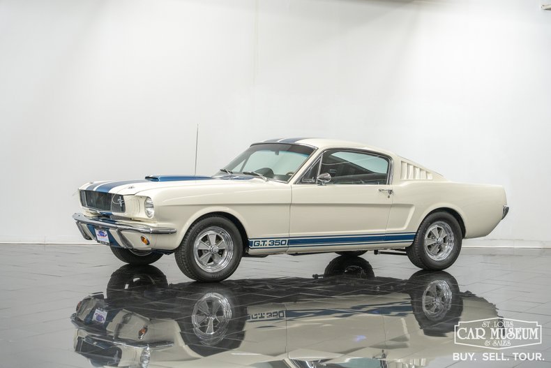 1965 Ford Mustang Fastback 1