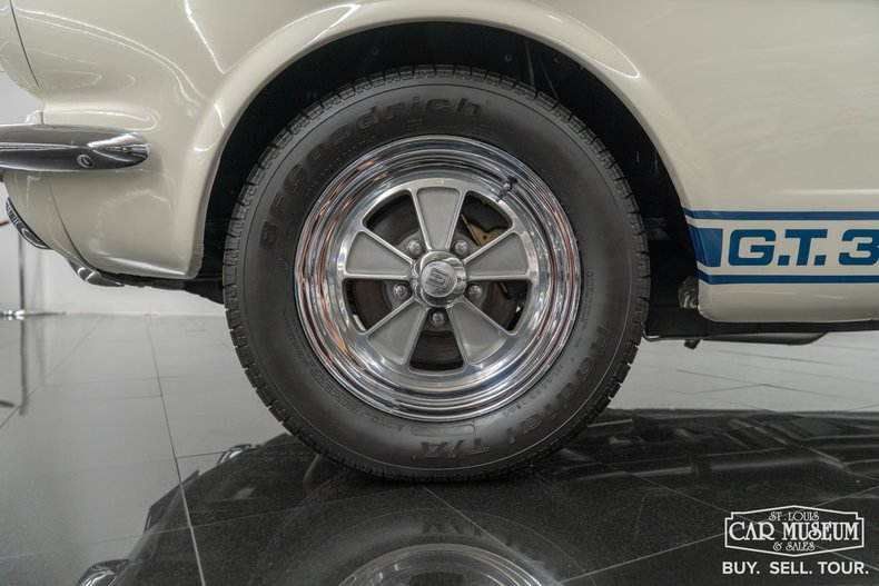 1965 Ford Mustang Fastback 8