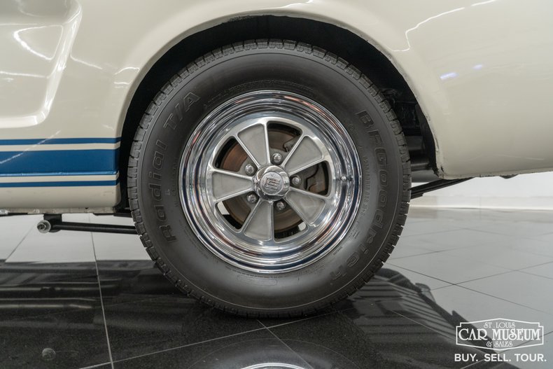 1965 Ford Mustang Fastback 20