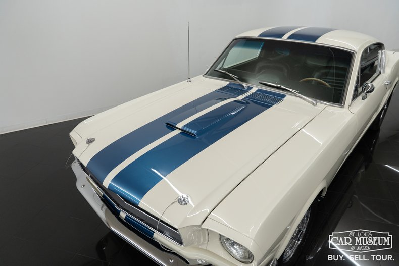 1965 Ford Mustang Fastback 24
