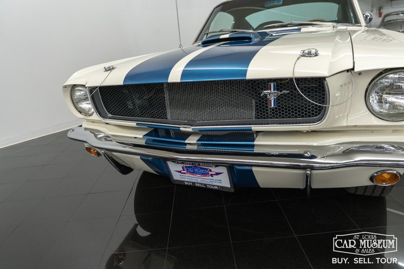 1965 Ford Mustang Fastback 37