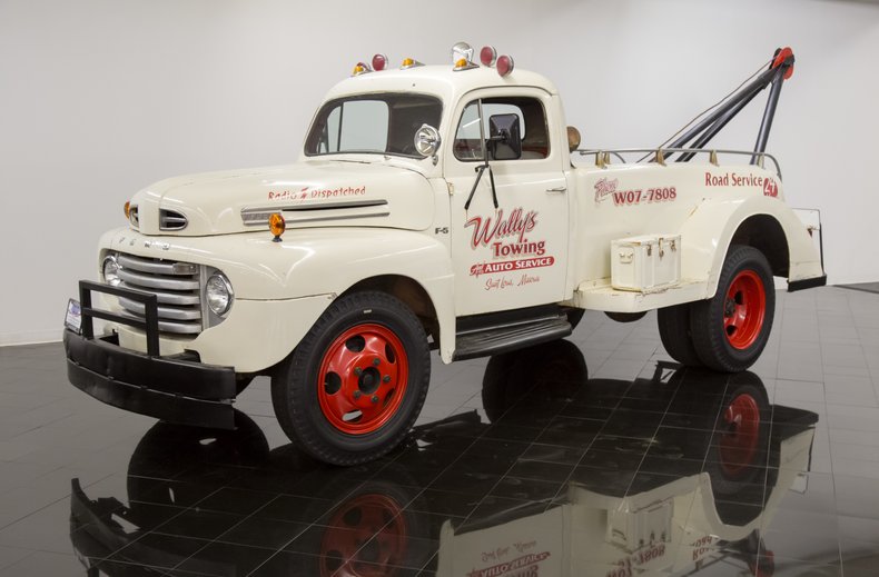 1950 Ford F5 Tow Truck