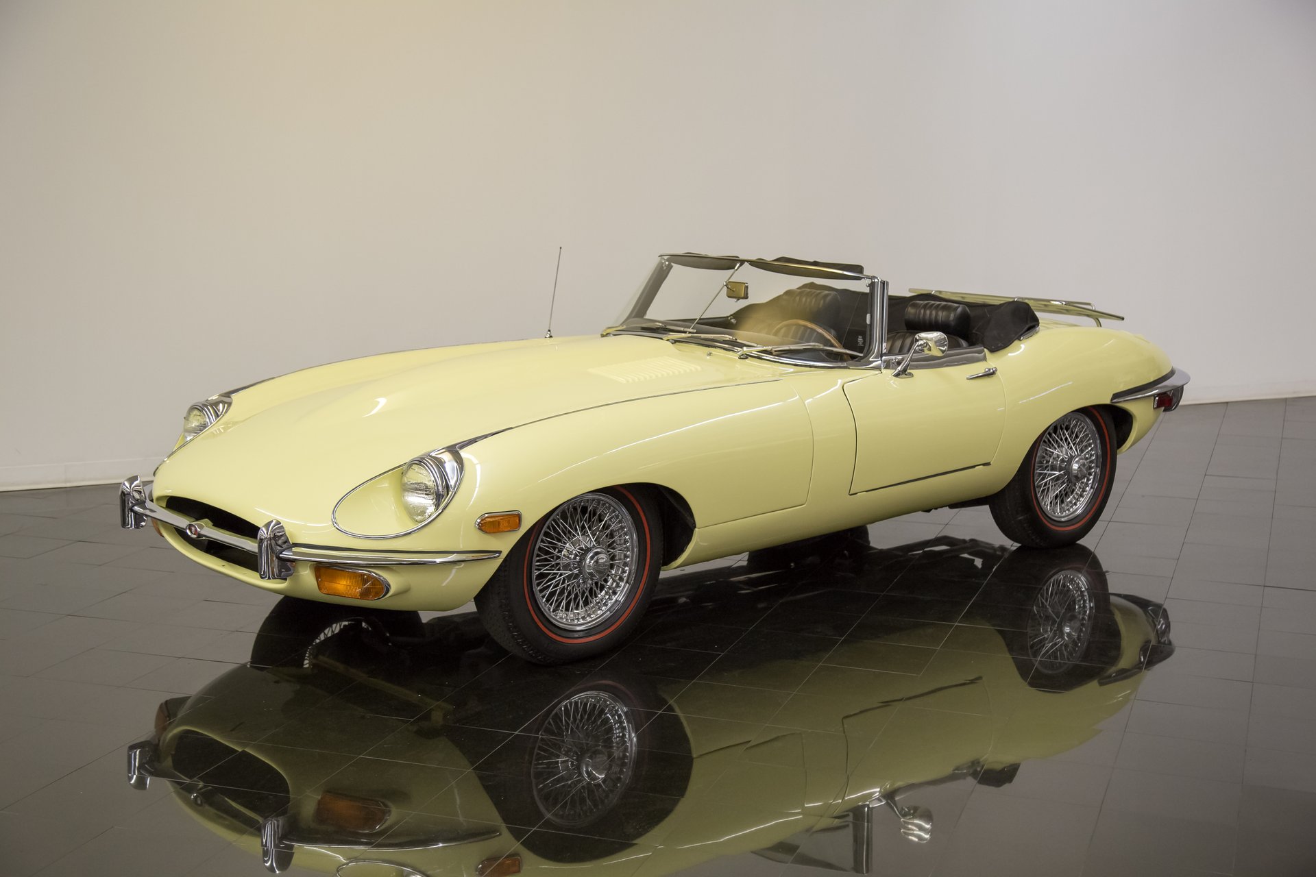 1969 Jaguar E-Type For Sale | St. Louis Car Museum
