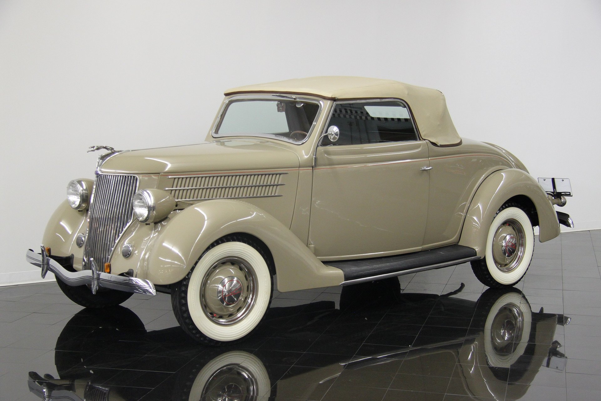 1936 ford model 68 deluxe rumble seat cabriolet