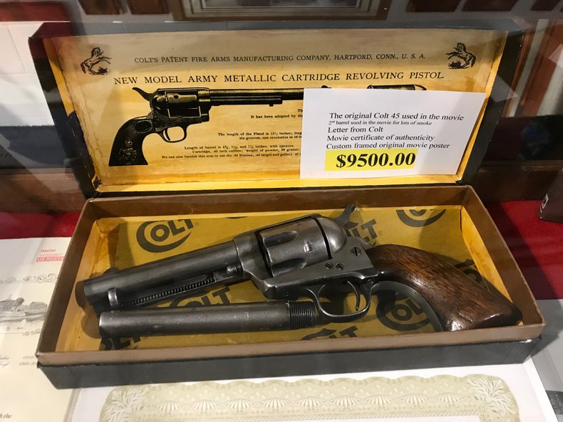 Original movie pistol Colt letter Movie certificate 1889