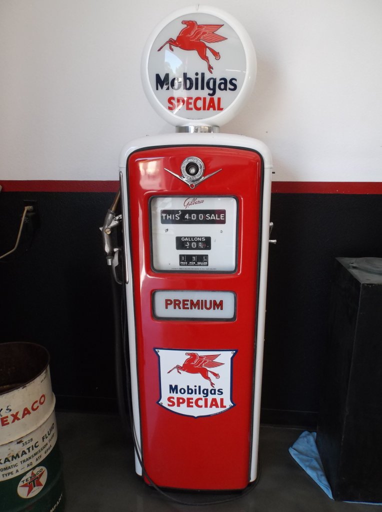 Mobil Gas Pump