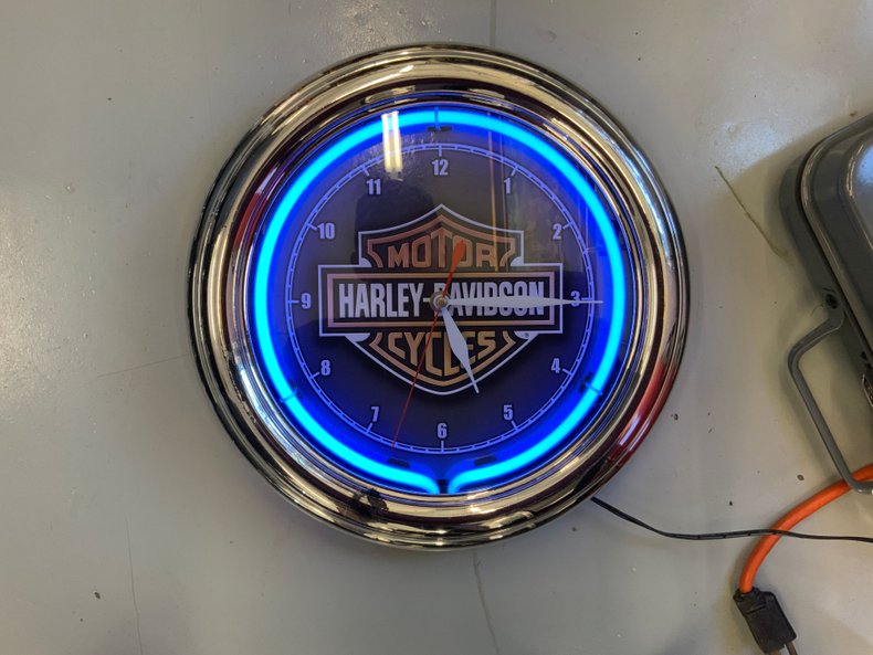 Harley-Davison Logo Clock with Blue Neon