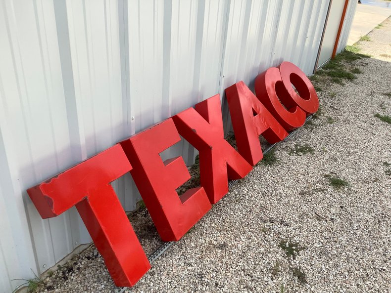 TEXACO RED PORCELAIN LETTERS SIGN