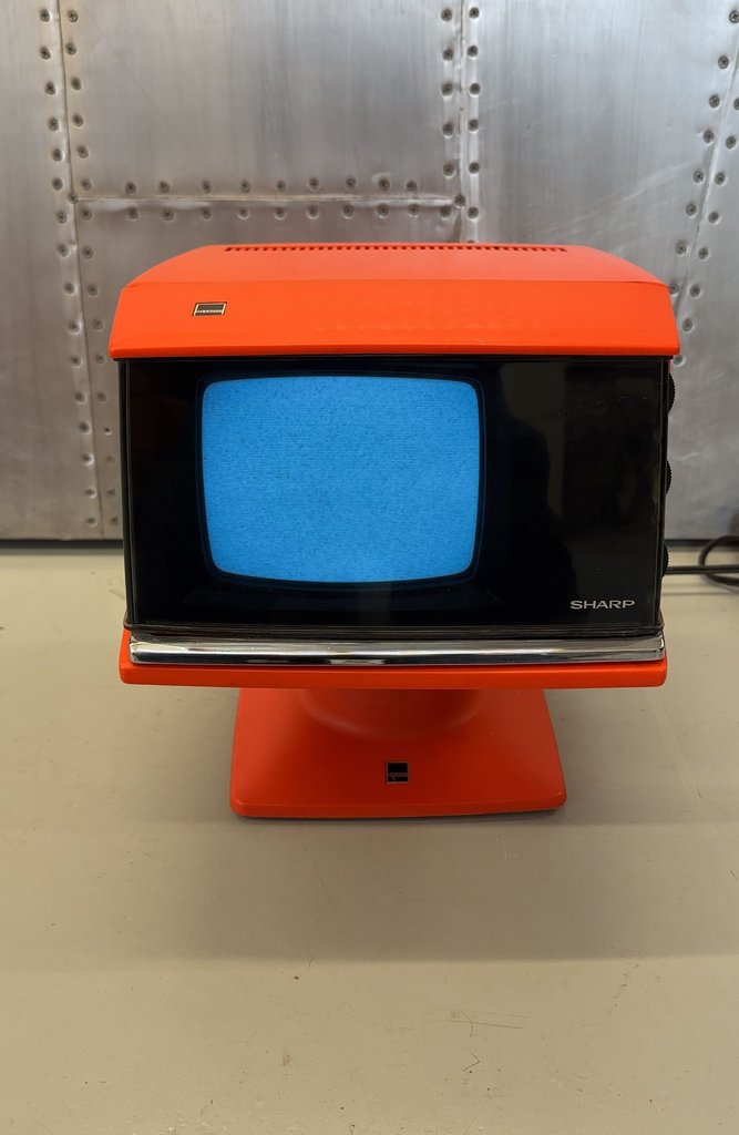 Vintage 1970's Sharp Tv Model 3S-111R