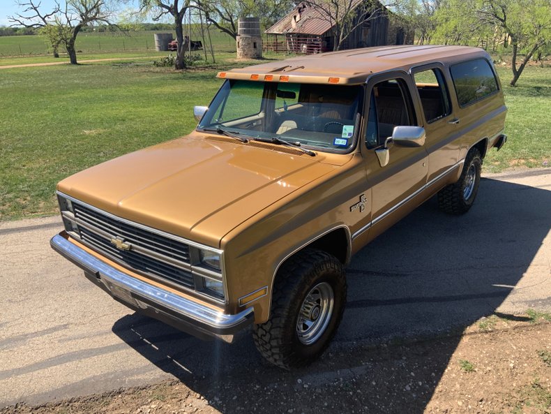 1984 Chevrolet Suburban 4x4 