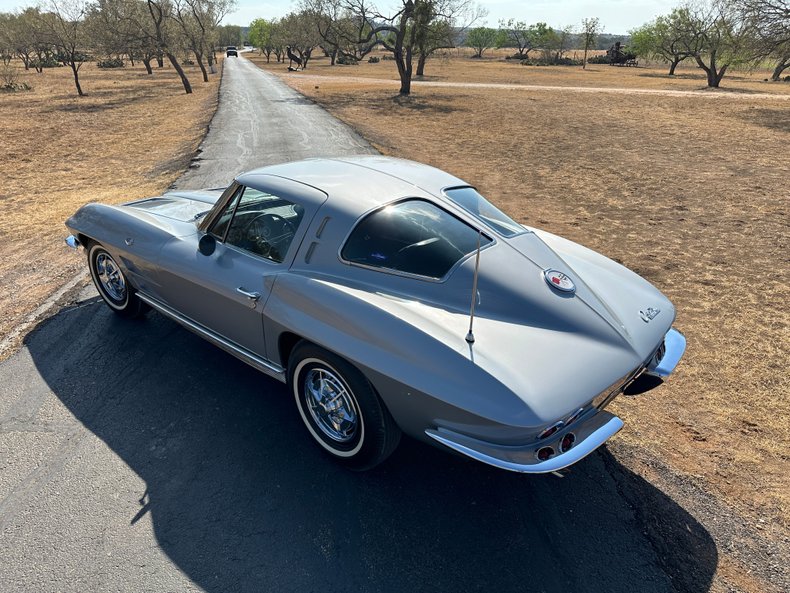 1963 Chevrolet Corvette Sting Ray 