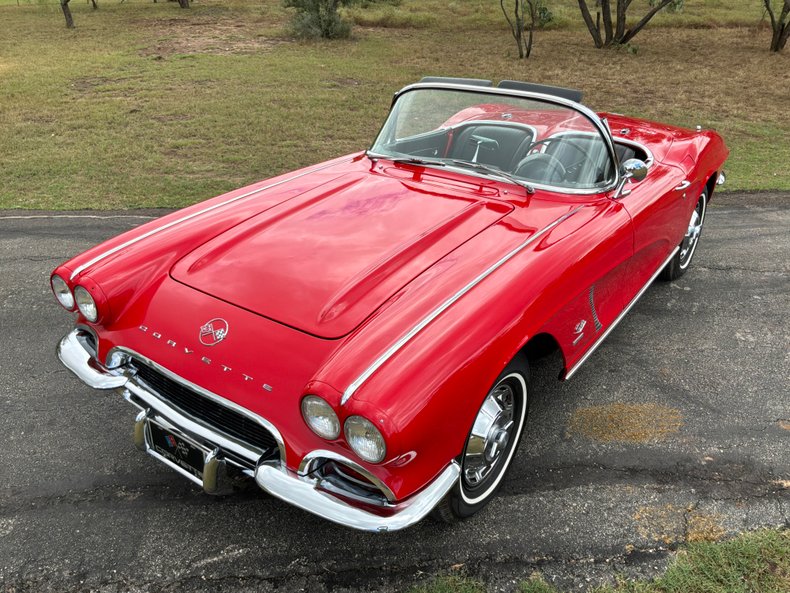 1962 Chevrolet Corvette 12