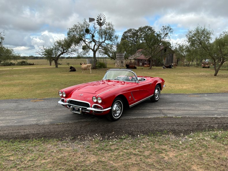 1962 Chevrolet Corvette 11