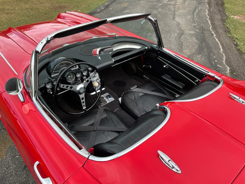 1962 Chevrolet Corvette 32