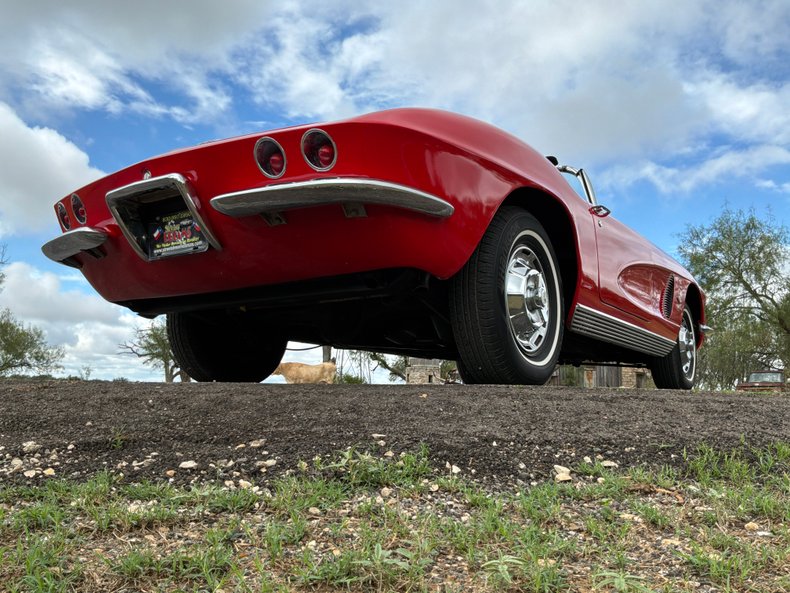 1962 Chevrolet Corvette 43