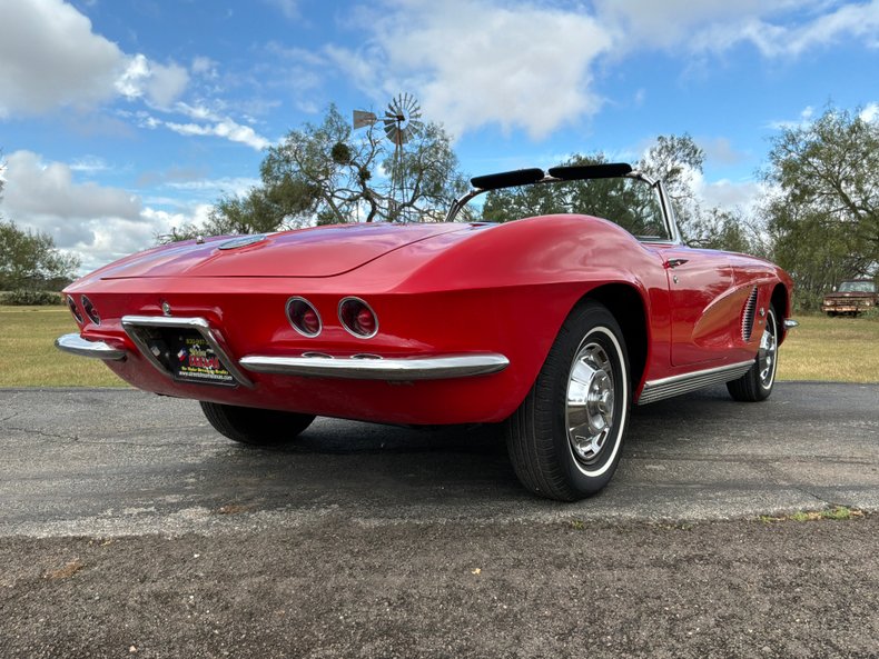 1962 Chevrolet Corvette 44