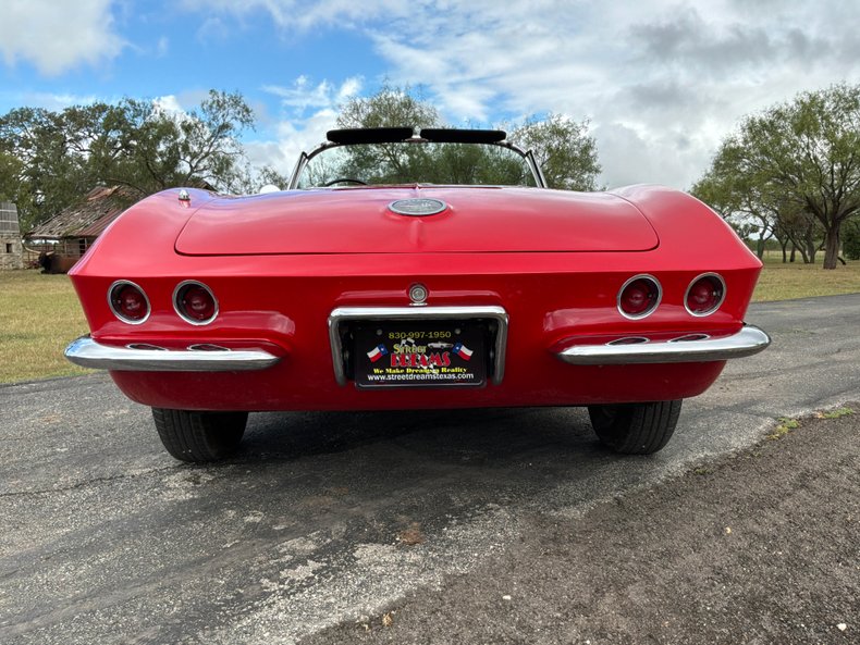 1962 Chevrolet Corvette 41