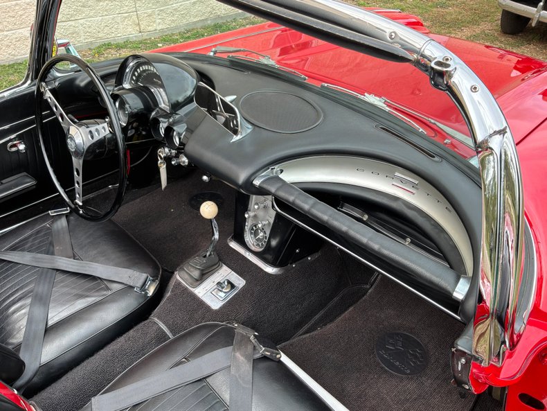 1962 Chevrolet Corvette 25