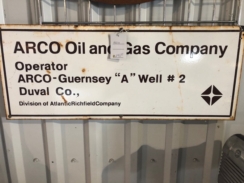 Arco Oil & Gas Company Sign