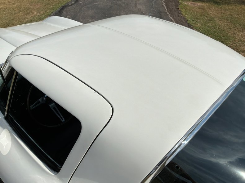 1966 Chevrolet Corvette 31