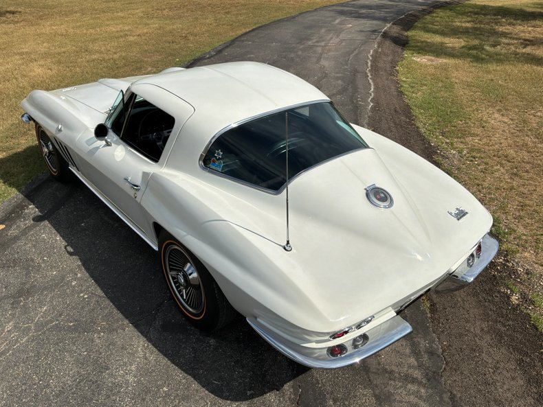 1966 Chevrolet Corvette 3