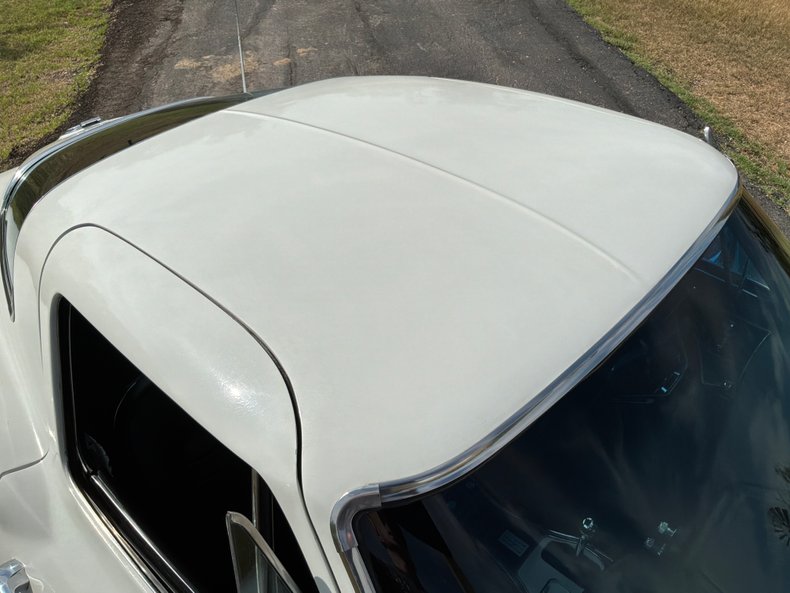 1966 Chevrolet Corvette 44