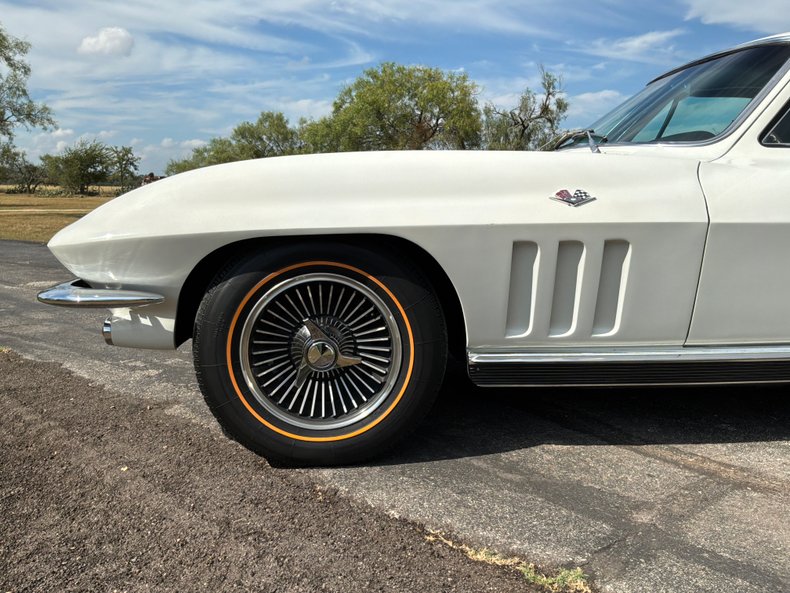 1966 Chevrolet Corvette 74