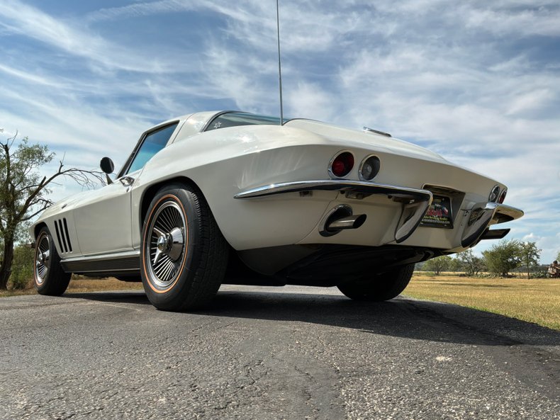 1966 Chevrolet Corvette 82