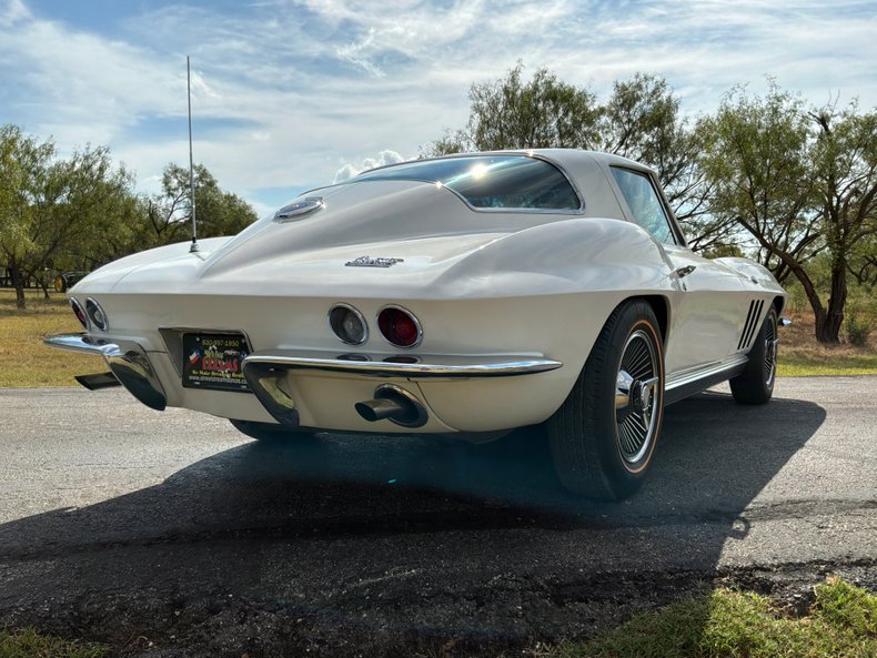 1966 Chevrolet Corvette 5