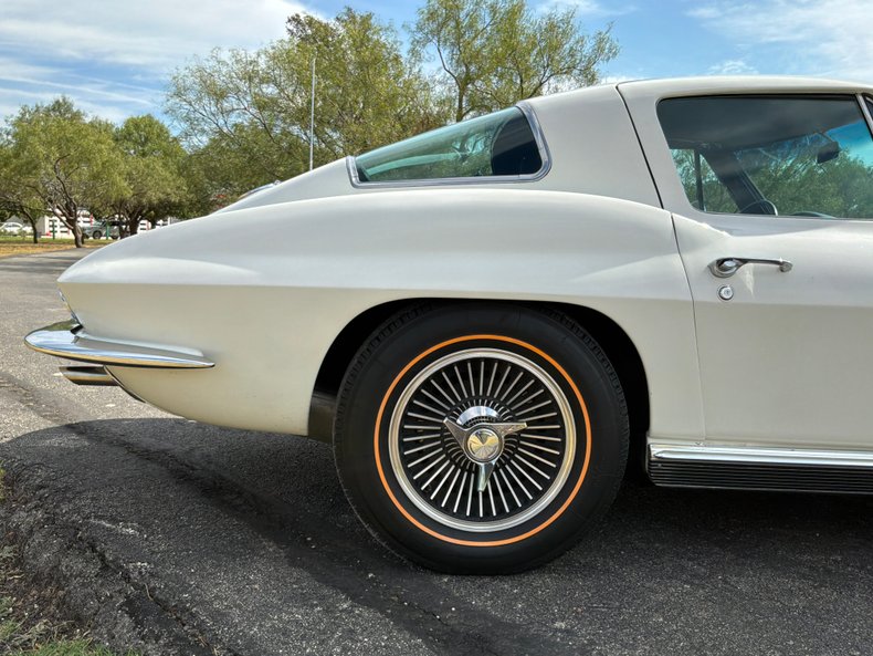 1966 Chevrolet Corvette 89