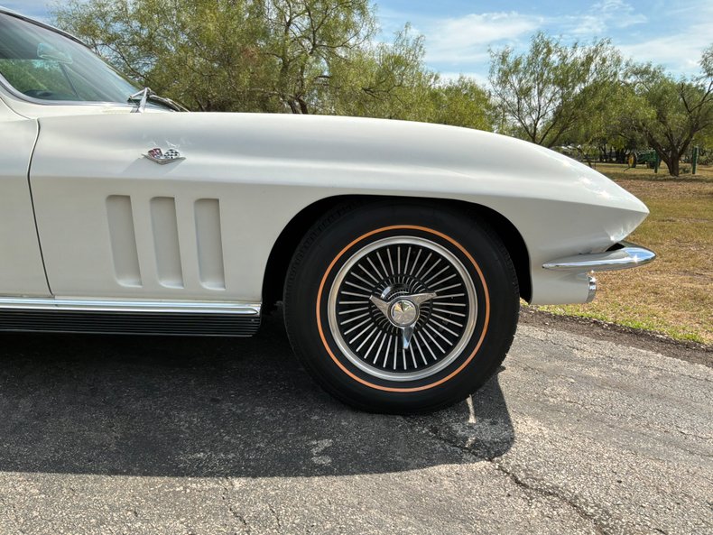 1966 Chevrolet Corvette 93
