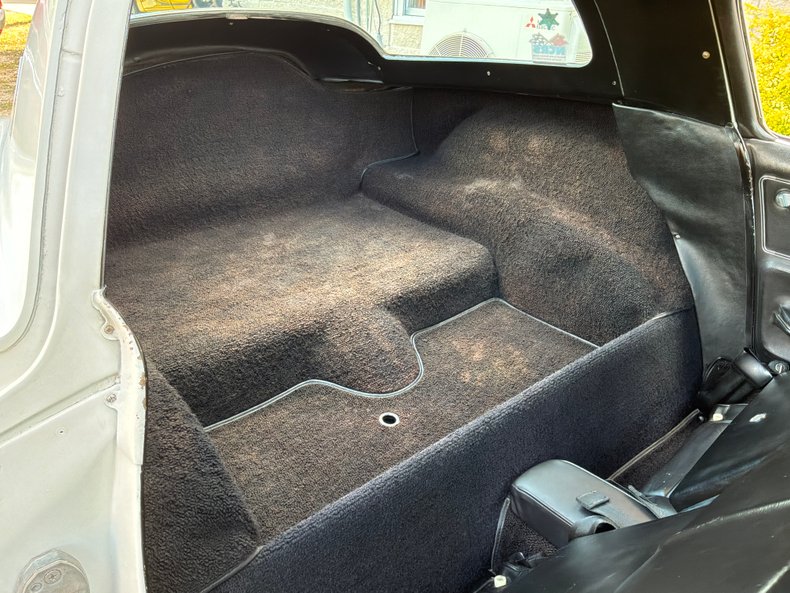 1966 Chevrolet Corvette 26