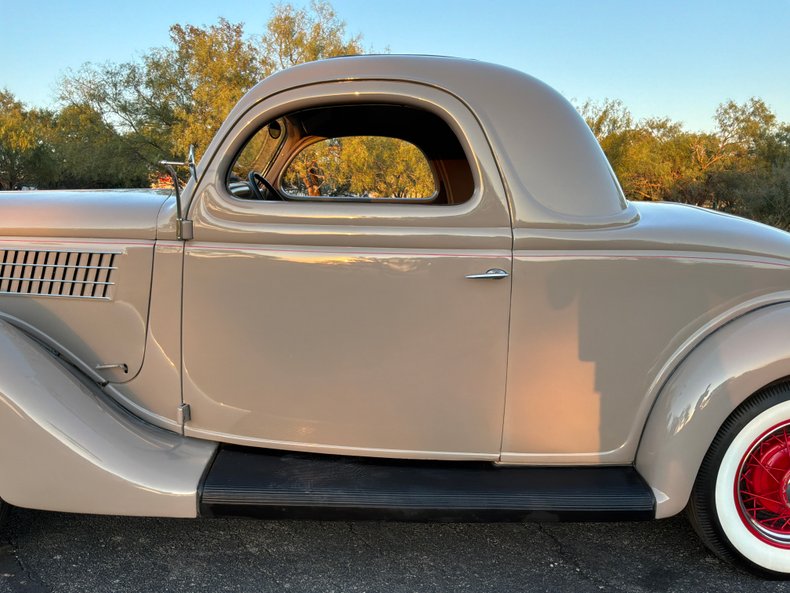 1935 Ford Model 48 17
