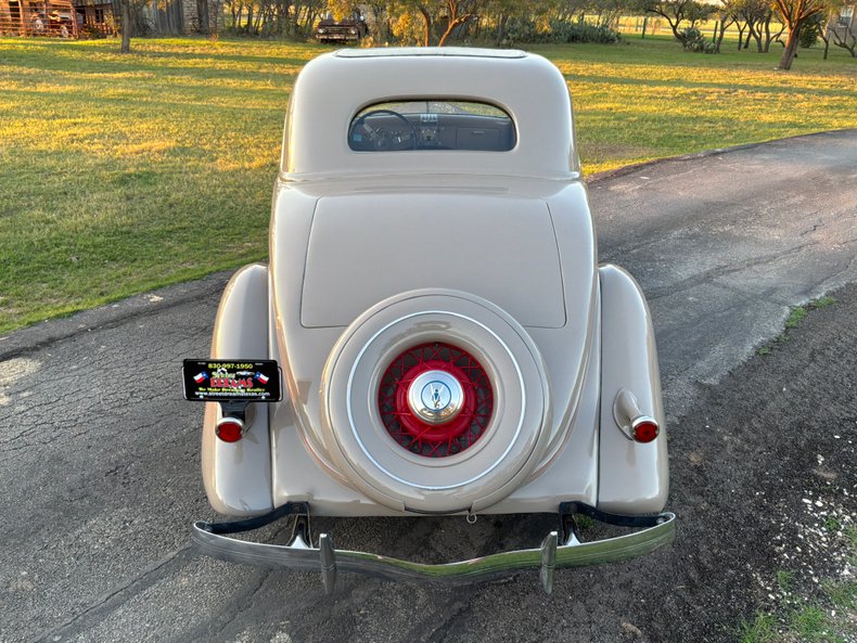 1935 Ford Model 48 36