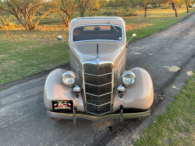 1935 Ford Model 48 55