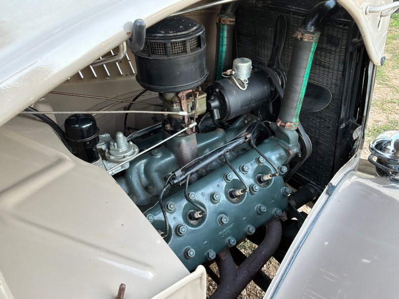 1935 Ford Model 48 57