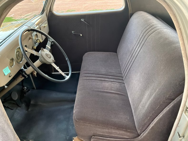 1935 Ford Model 48 2