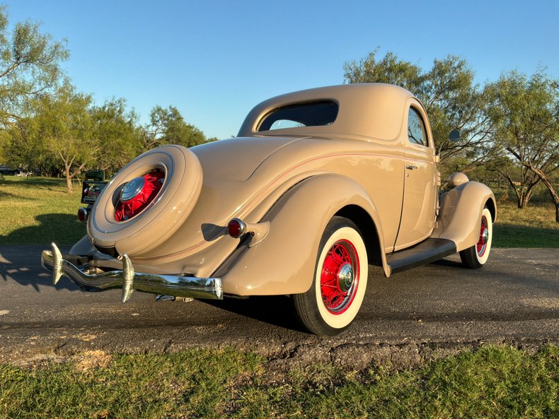 1935 Ford Model 48 6