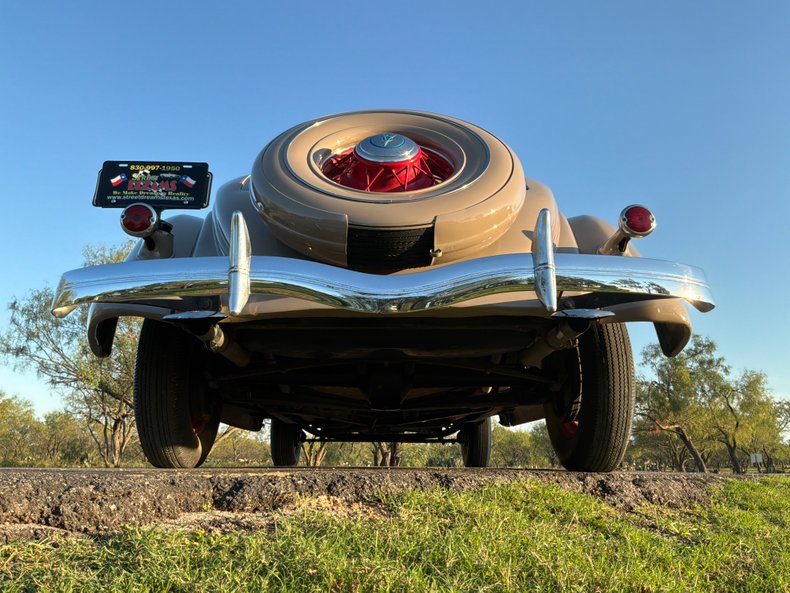 1935 Ford Model 48 90