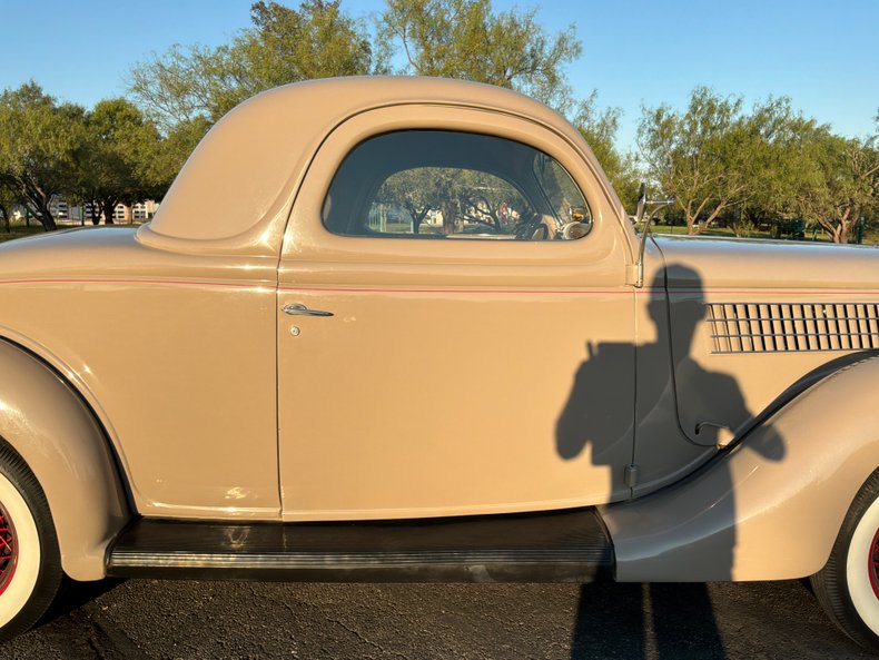 1935 Ford Model 48 97