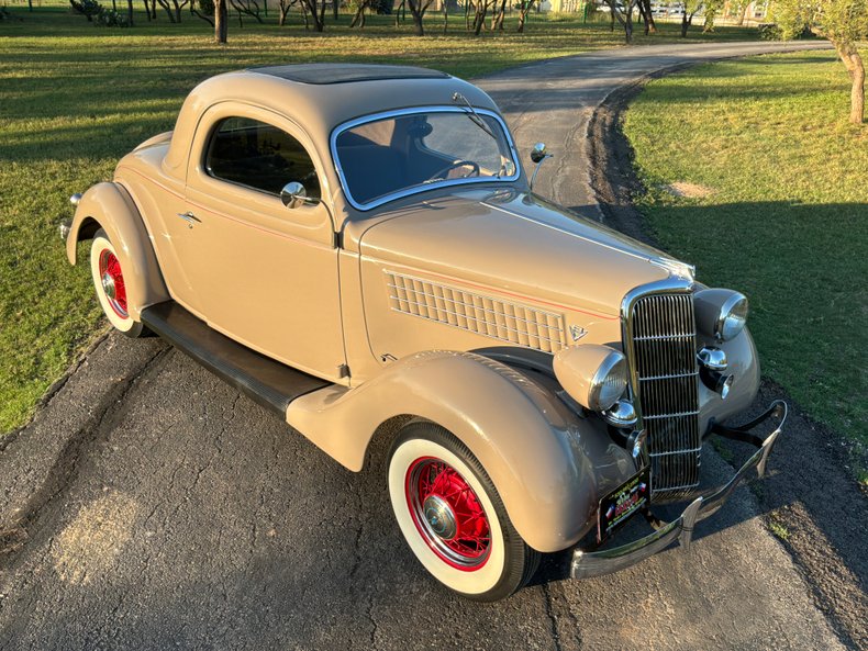 1935 Ford Model 48 101