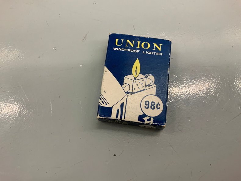 Antique Union Windproof Lighter