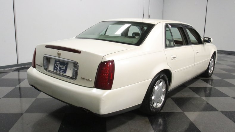 2002 Cadillac DeVille  13