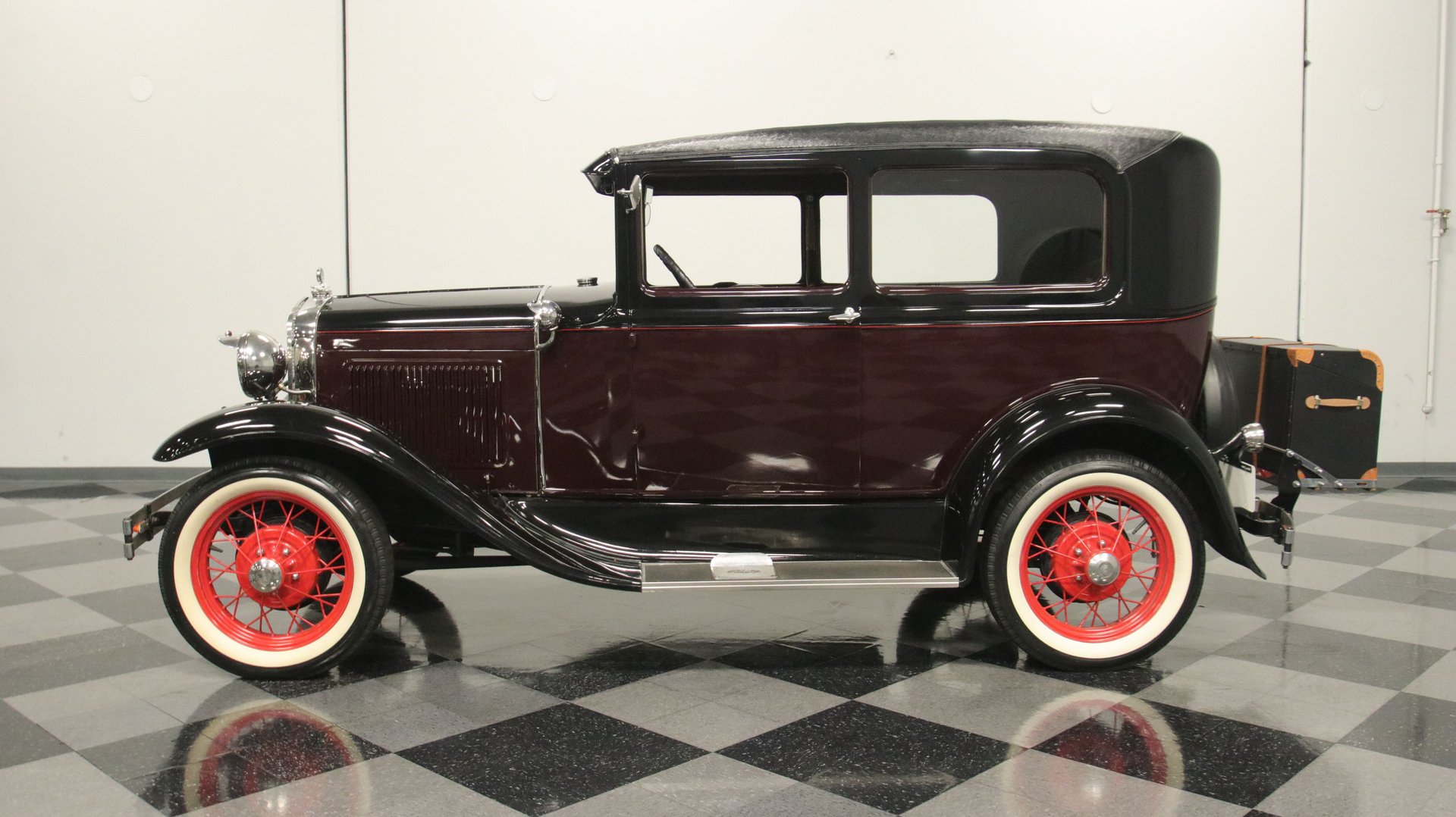 1931 ford model a deluxe tudor