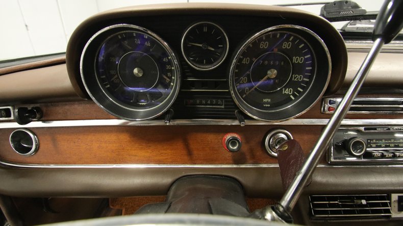 1966 Mercedes-Benz 250SE 43