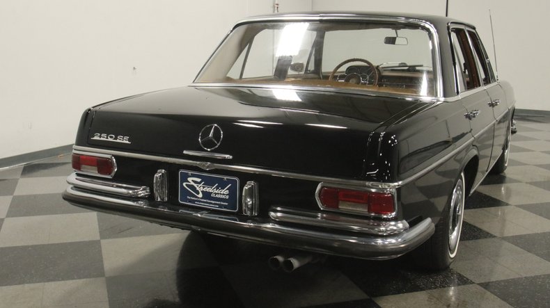 1966 Mercedes-Benz 250SE 12